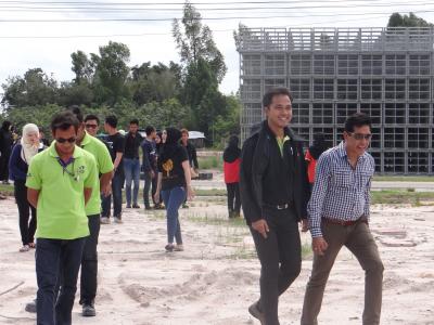 นักศึกษาดูงานในพื้นที่ตำบลลุโบะบือซา
