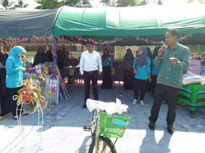 กิจกรรมเป็นประธานงานวันเด็กในตำบลลุโบะบือซา