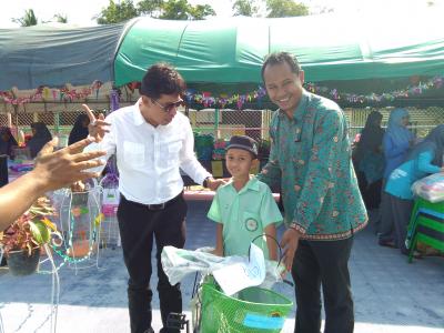 กิจกรรมเป็นประธานงานวันเด็กในตำบลลุโบะบือซา
