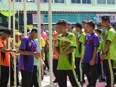 นายกเปฺ็นเกียรติเปิดกีฬาสีภายใน ร.ร ฮาซานียะห์