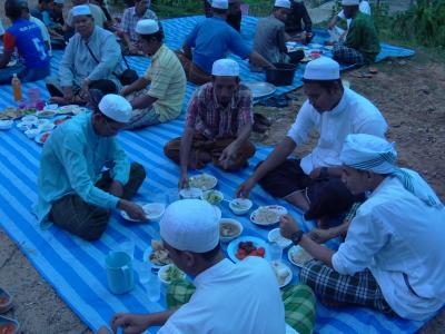 โครงการรอมฏอนสัญจรร่วมละศีลอด