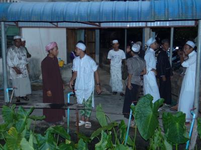 โครงการรอมฏอนสัญจรร่วมละศีลอด