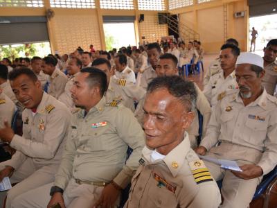 นายกรับรุปภาพจากปรฎิบัติงานดีเด่น