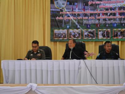 นายกรับรุปภาพจากปรฎิบัติงานดีเด่น